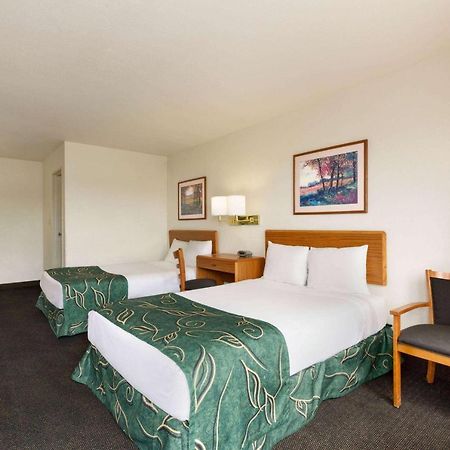 Travelodge By Wyndham Sharon Springs Esterno foto